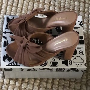 Bamboo Heels sz: 7.5
